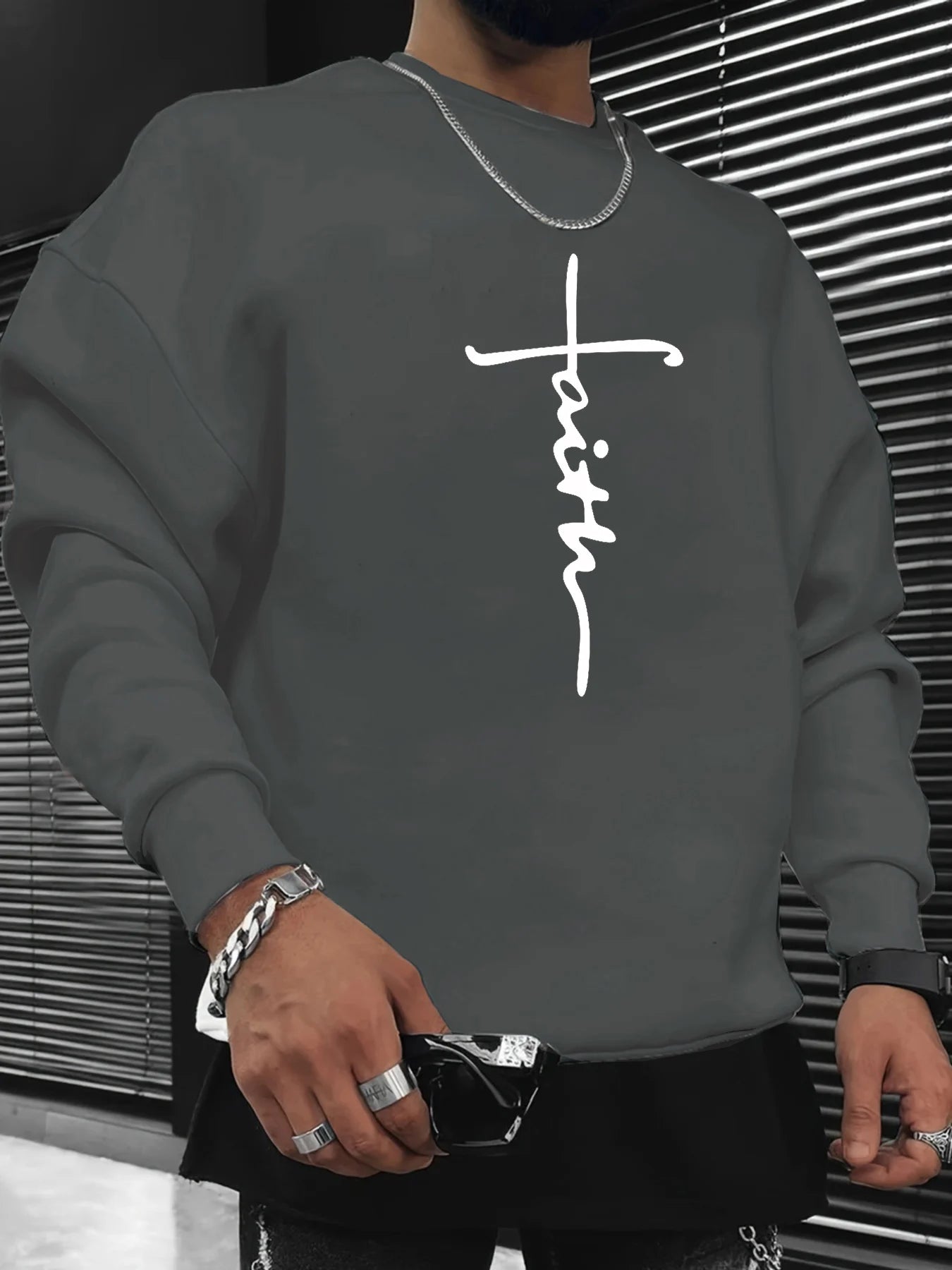 Men's autumn and winter fashionable casual loose cross faith graphic printed long sleeved round neck sweatshirt Havre de foi